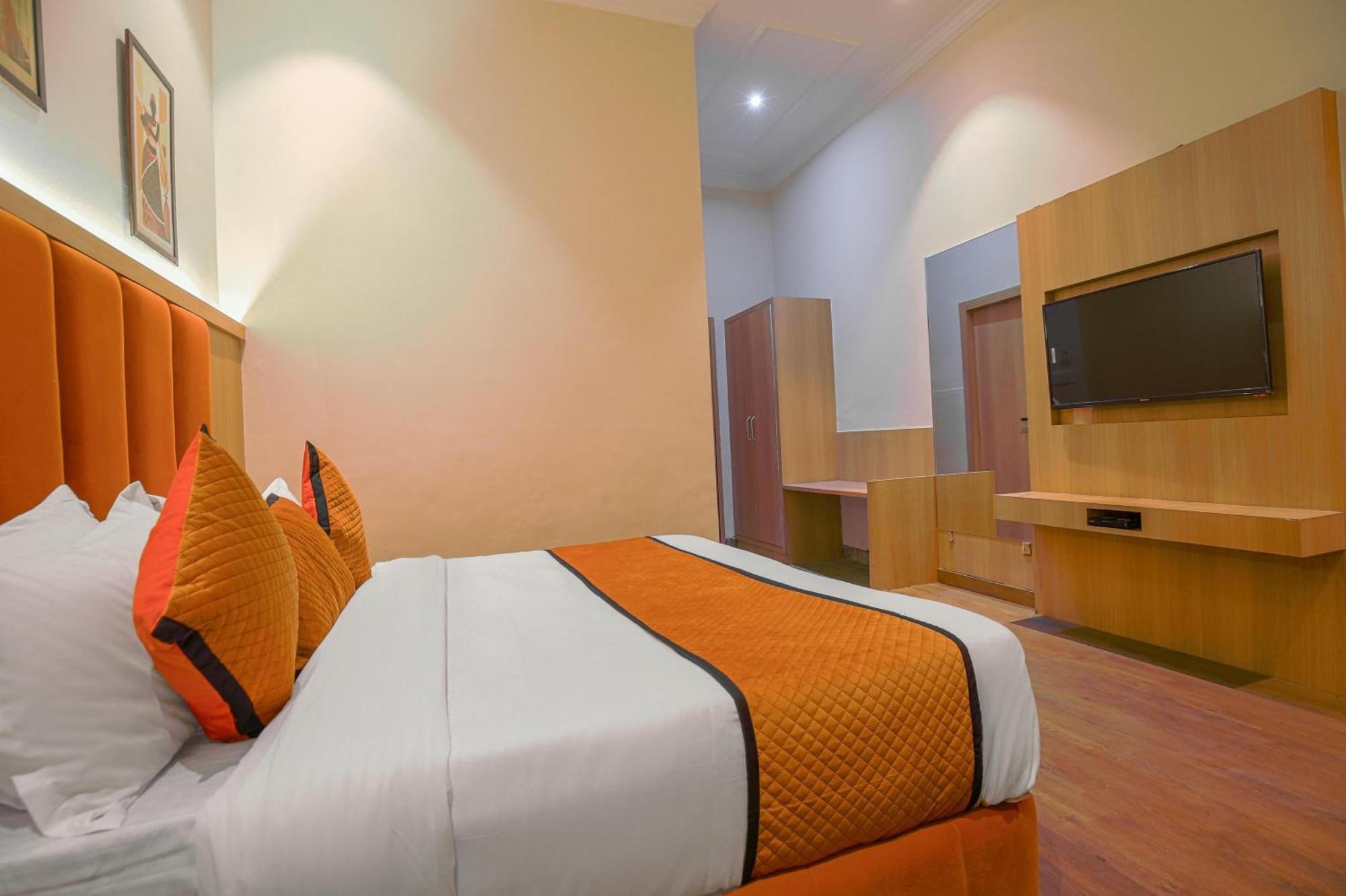 Hotel Ricky By Sahibs Group Amritsar Exteriör bild